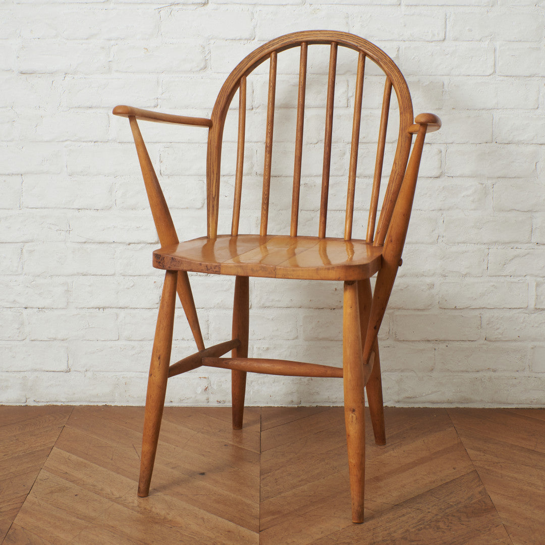 フープバックアームチェア｜アーコール ERCOL｜ルシアン・アーコラーニ