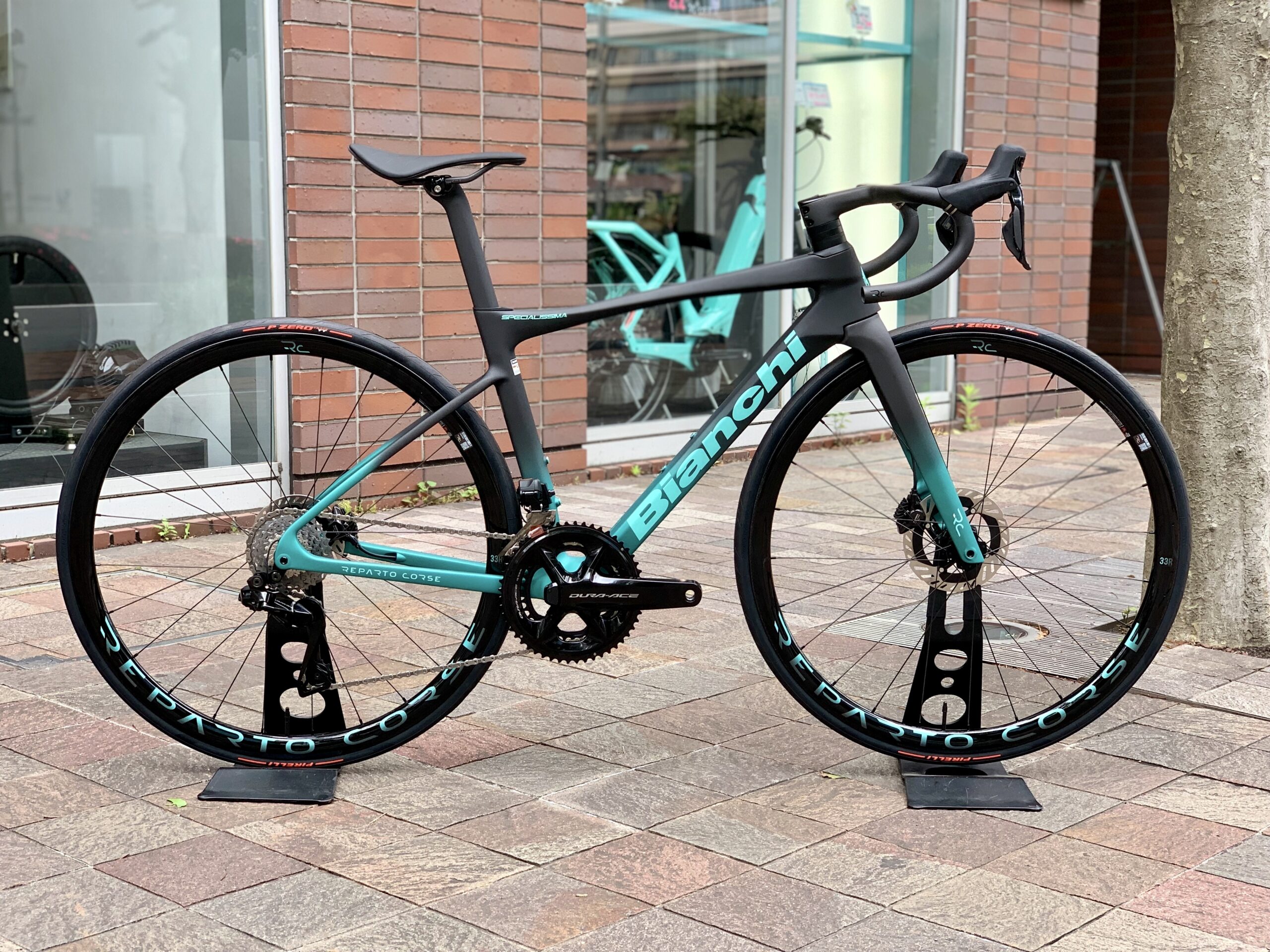 横浜】ビアンキ最軽量オールラウンドバイク「SPECIALISSIMA RC