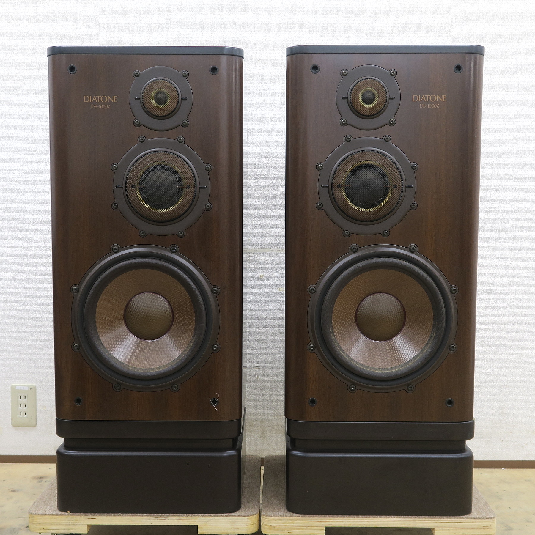 現状】DIATONE DS-1000Z スピーカー ダイヤトーン @57799 / 中古