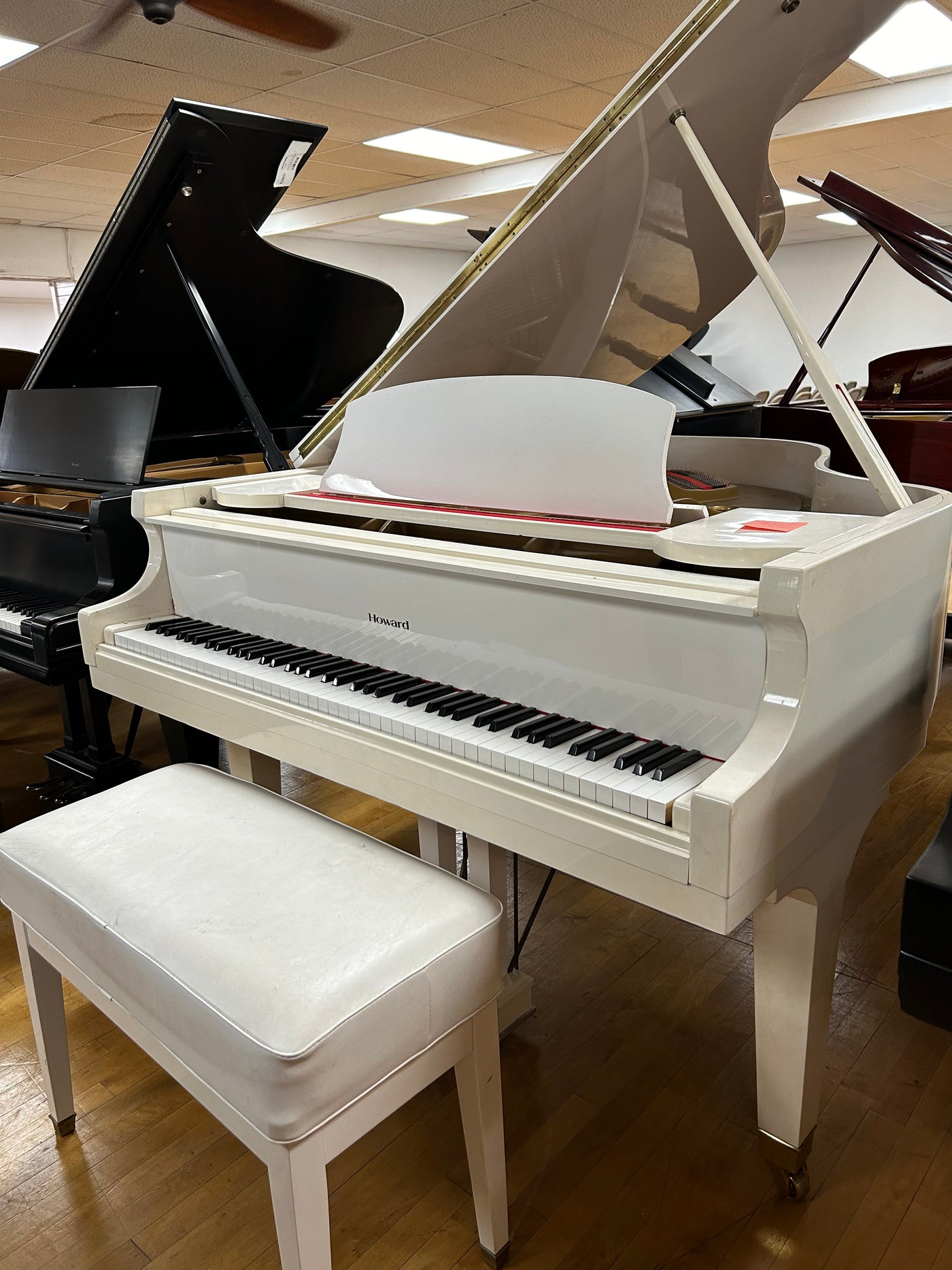 Used Howard C171 Grand Piano | Polished White – Alamo Piano Galleries