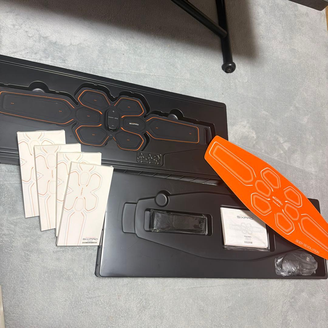 【動作確認済】シックスパッド 本体 ジェルシート6枚×4 充電コード・説明書付き mtgec_3007110206