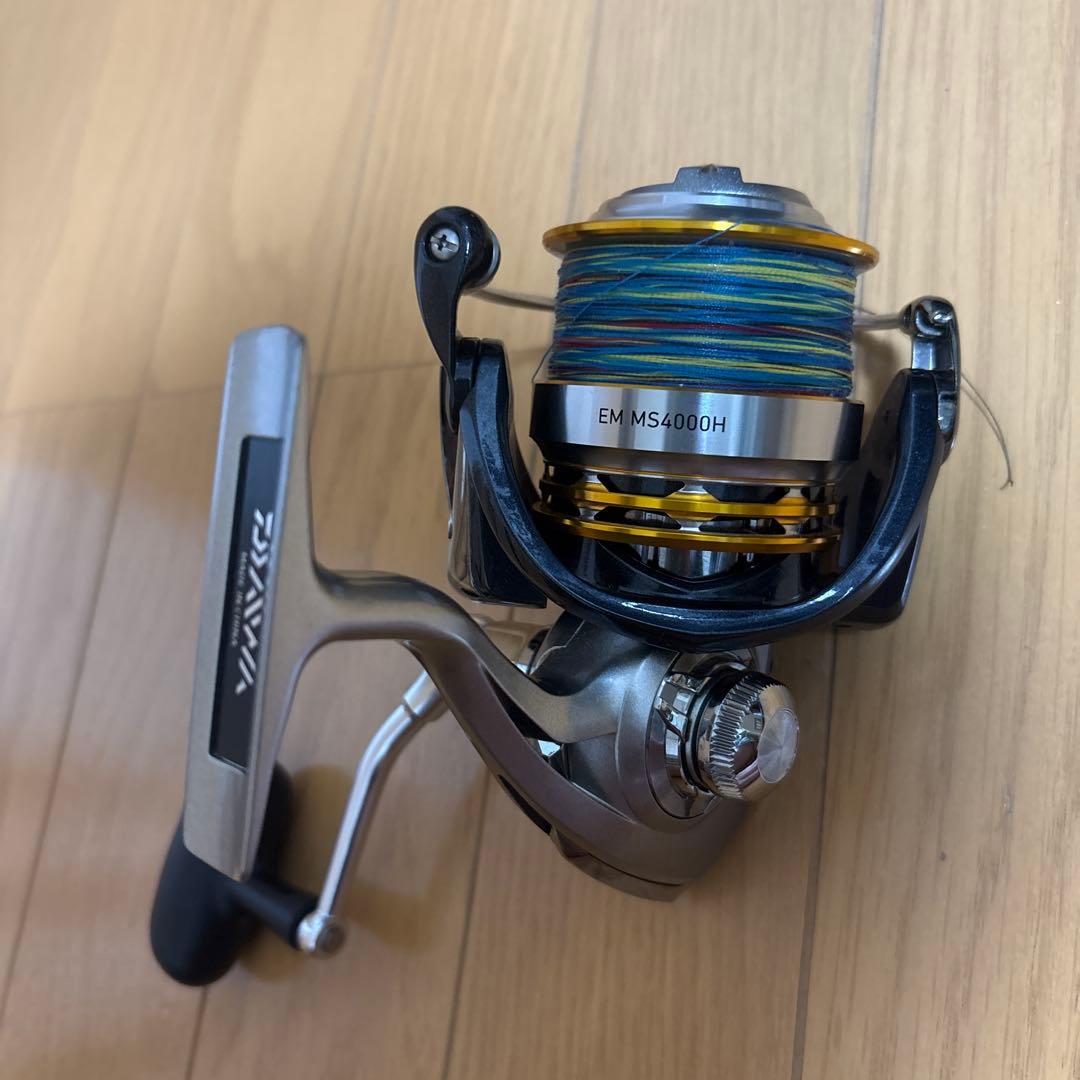 <未使用品> ダイワ(Daiwa) スピニングリール EM MS 4000H 未使用品> ダイワ(Daiwa) スピニングリール EM MS 4000H - メルカリ